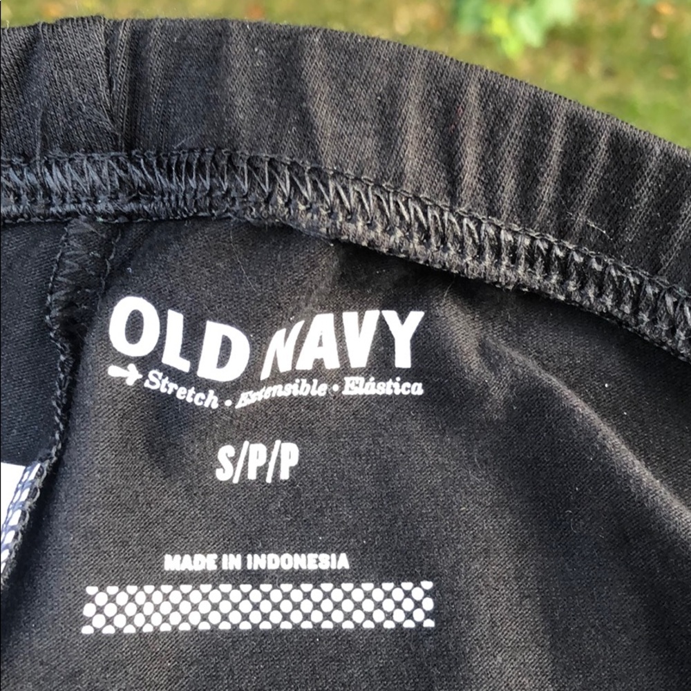 NWOT Old Navy Black Stretch Leggings - Picture 2 of 3